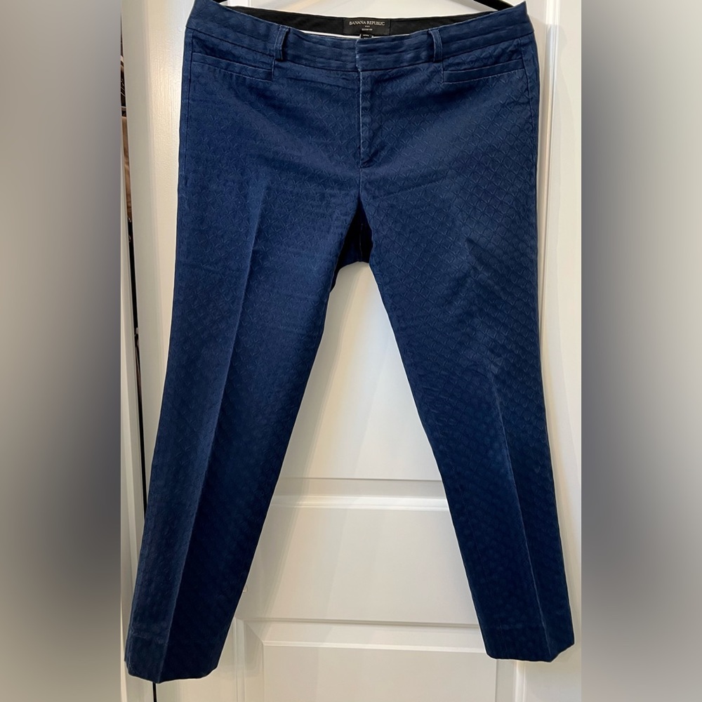 Banana Republic Sloan Fit Pants in navy; Size 8 Petite